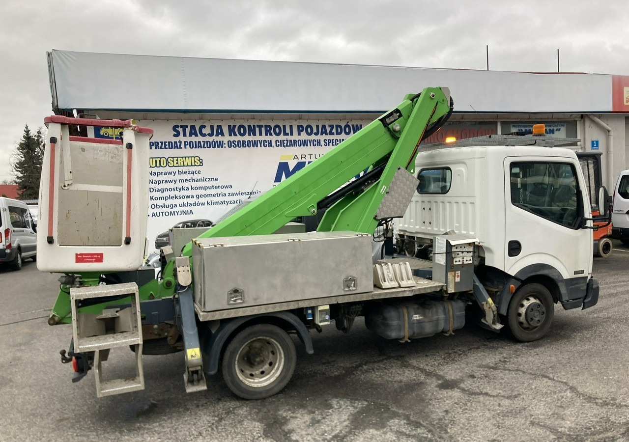 Nissan Cabstar Cabstar Canter Zwyżka Podnośnik koszowy 14.5 m 63tkm 2014r - Vrachtwagen hoogwerker: afbeelding 1 Nissan Cabstar Cabstar Canter Zwyżka Podnośnik koszowy 14.5 m 63tkm 2014r - Vrachtwagen hoogwerker: afbeelding 1
