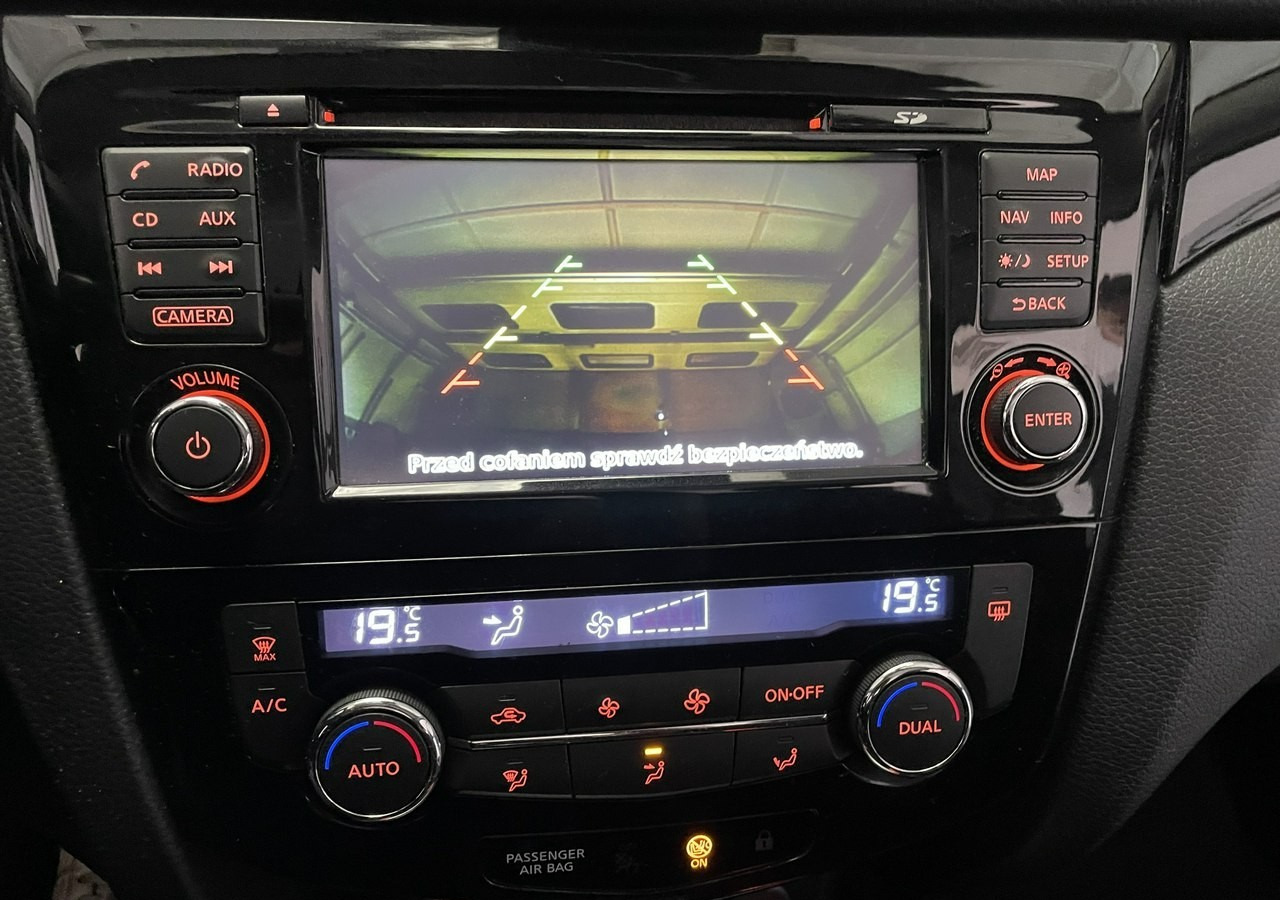 Nissan Qashqai II Nissan Qashqai 1.2 DIG-T Acenta Klimatronik Navi Kamera Model 2015 - SUV: afbeelding 5 Nissan Qashqai II Nissan Qashqai 1.2 DIG-T Acenta Klimatronik Navi Kamera Model 2015 - SUV: afbeelding 5