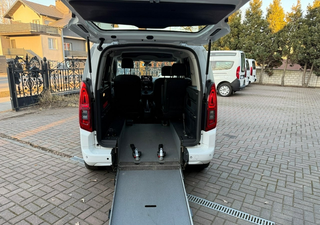 Opel Combo IV Combo Life Combo do przewozu Niepełnosprawnych inwalida rampa Model 2021 - Personenwagen: afbeelding 3 Opel Combo IV Combo Life Combo do przewozu Niepełnosprawnych inwalida rampa Model 2021 - Personenwagen: afbeelding 3