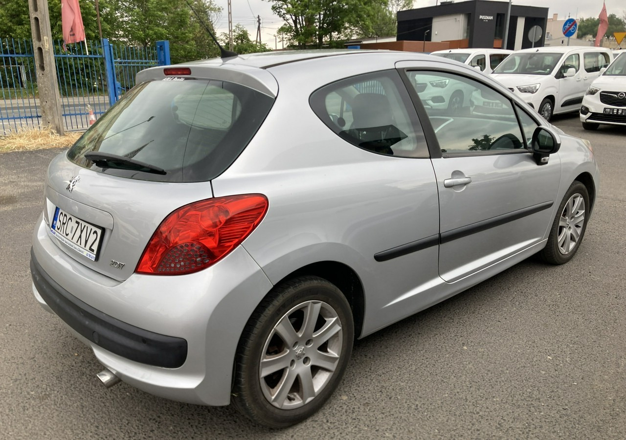 Peugeot 207 Peugeot 207 1.6HDI-16V Klima 2007 - Hatchback: afbeelding 3 Peugeot 207 Peugeot 207 1.6HDI-16V Klima 2007 - Hatchback: afbeelding 3