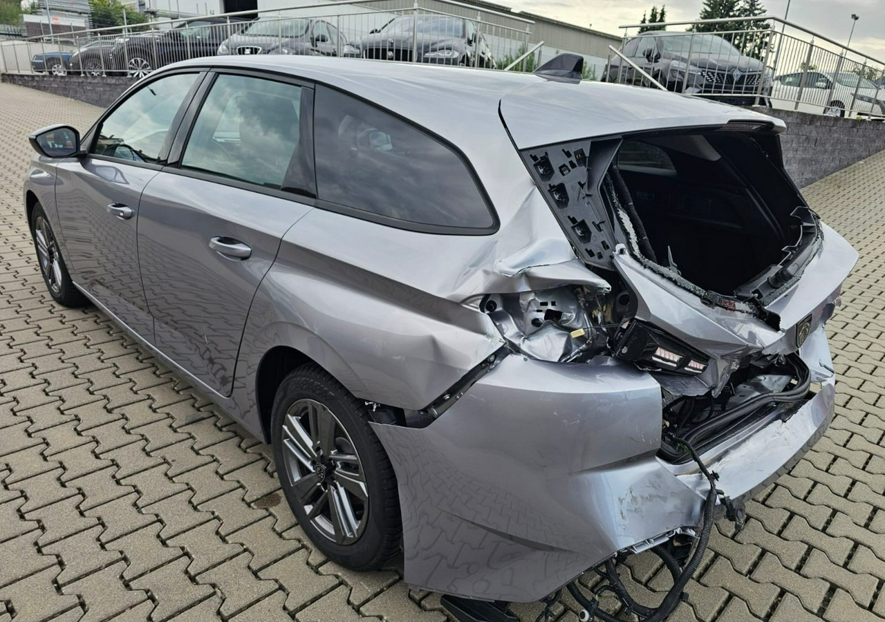 Peugeot 308 II Peugeot 308 Bogate wyposażenie Model 2025 - Personenwagen: afbeelding 5 Peugeot 308 II Peugeot 308 Bogate wyposażenie Model 2025 - Personenwagen: afbeelding 5