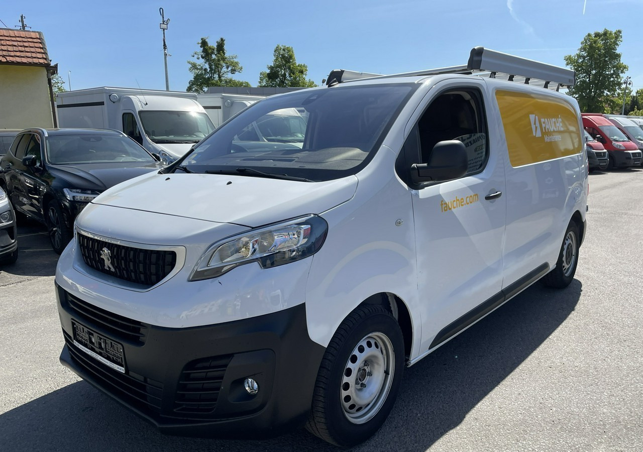 Peugeot Expert Peugeot Expert 1.5 HDI-120KM 61700km Model 2023 - Gesloten bestelwagen: afbeelding 2 Peugeot Expert Peugeot Expert 1.5 HDI-120KM 61700km Model 2023 - Gesloten bestelwagen: afbeelding 2