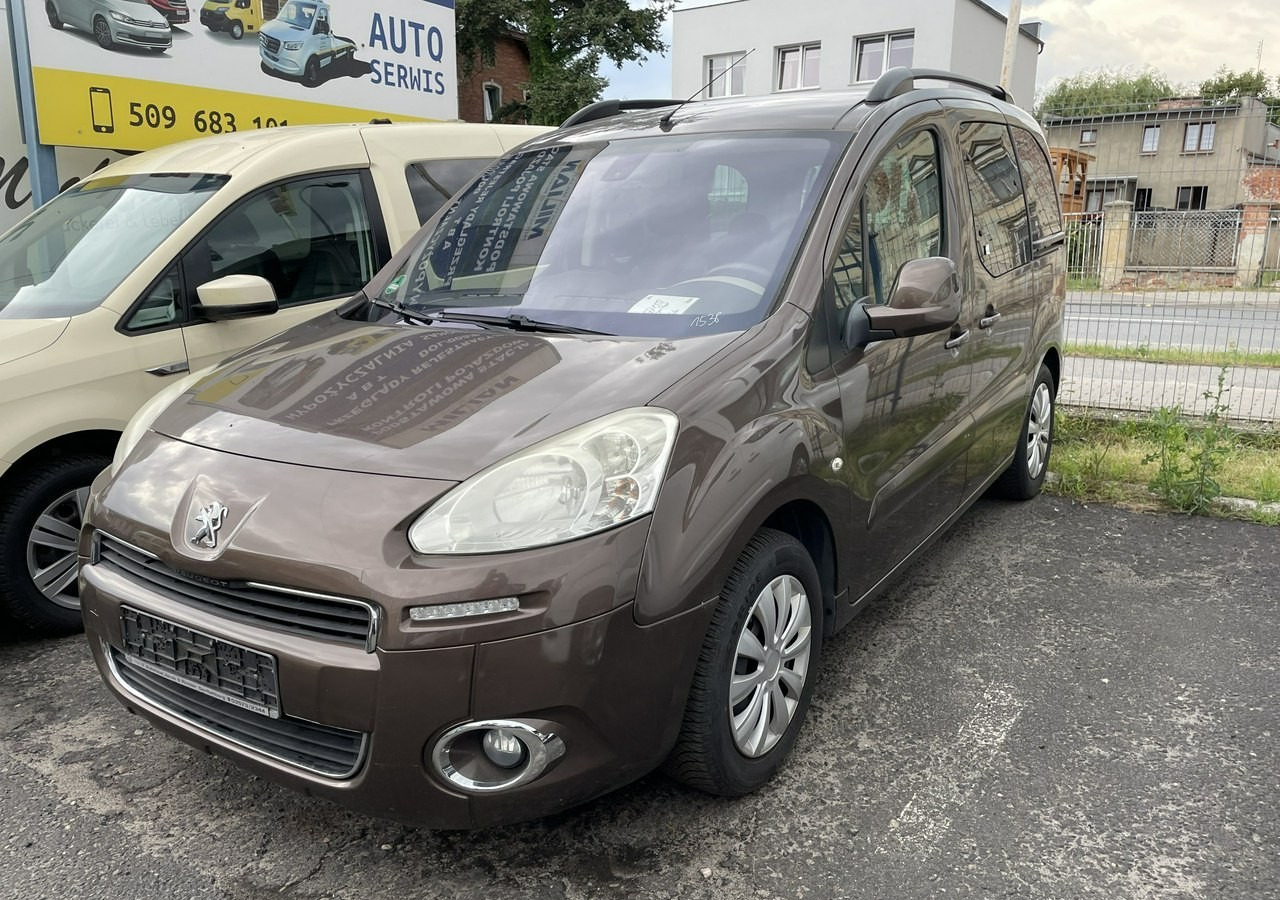 Peugeot Partner II Peugeot Partner Tepee 100 Family Model 2013 - Personenwagen: afbeelding 3 Peugeot Partner II Peugeot Partner Tepee 100 Family Model 2013 - Personenwagen: afbeelding 3