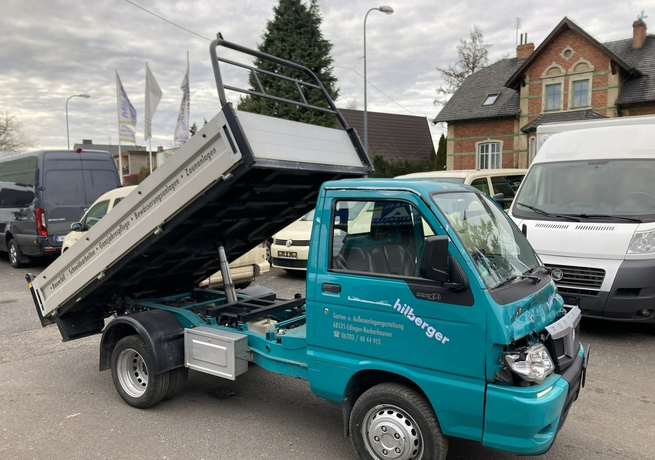 Piaggio Piaggio porter Maxi Wywrotka bliżniacze koła 2017 - Kipper bestelwagen: afbeelding 2 Piaggio Piaggio porter Maxi Wywrotka bliżniacze koła 2017 - Kipper bestelwagen: afbeelding 2