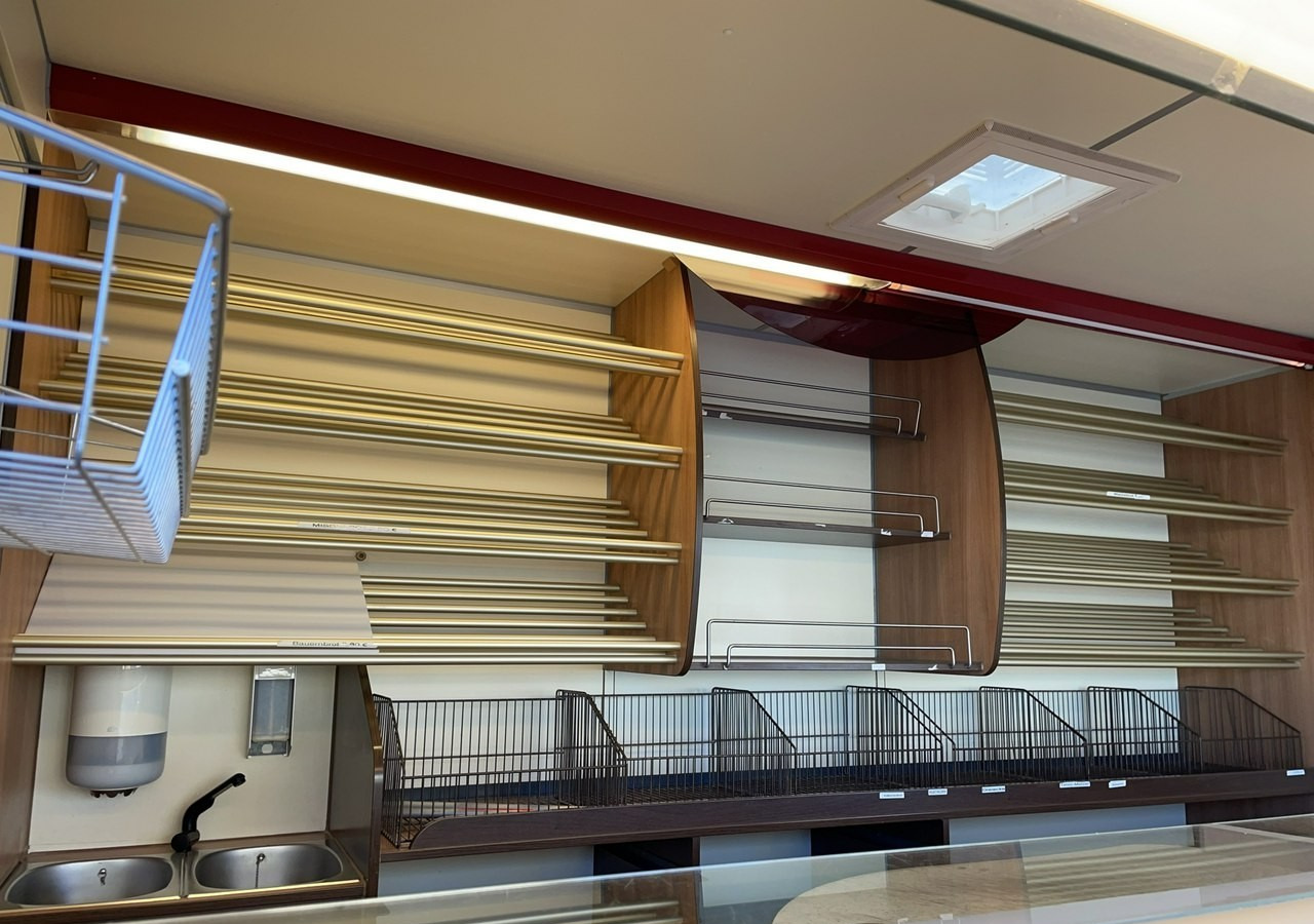 Renault Master Autosklep Sklep Gastronomiczny Food Truck Foodtruck 117tkm Borco 201 - Zelfrijdende verkoopwagen: afbeelding 2 Renault Master Autosklep Sklep Gastronomiczny Food Truck Foodtruck 117tkm Borco 201 - Zelfrijdende verkoopwagen: afbeelding 2