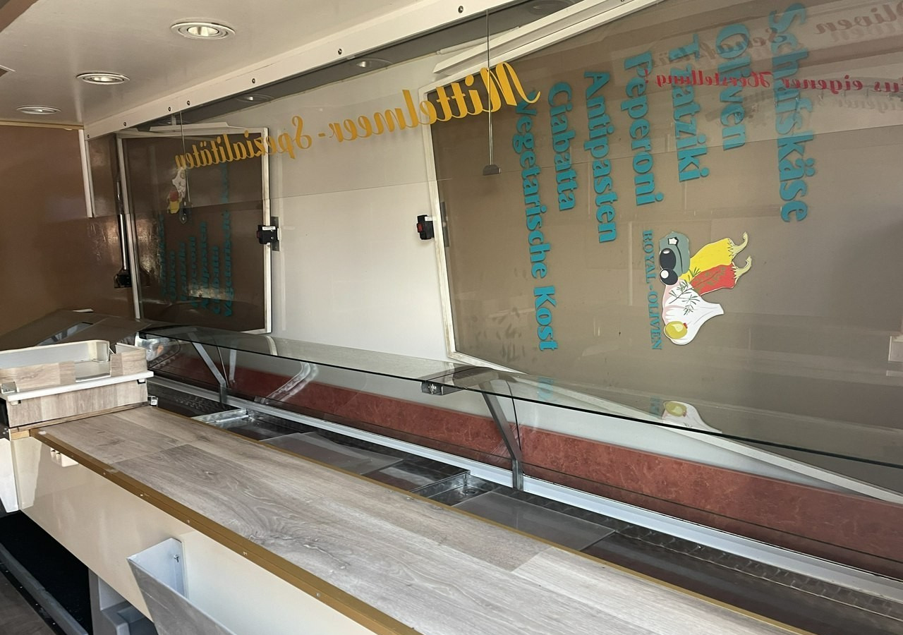 Renault Master Autosklep Wędlin RybGastronomiczny Food Truck Foodtruck Sklep bar 20 - Zelfrijdende verkoopwagen: afbeelding 4 Renault Master Autosklep Wędlin RybGastronomiczny Food Truck Foodtruck Sklep bar 20 - Zelfrijdende verkoopwagen: afbeelding 4