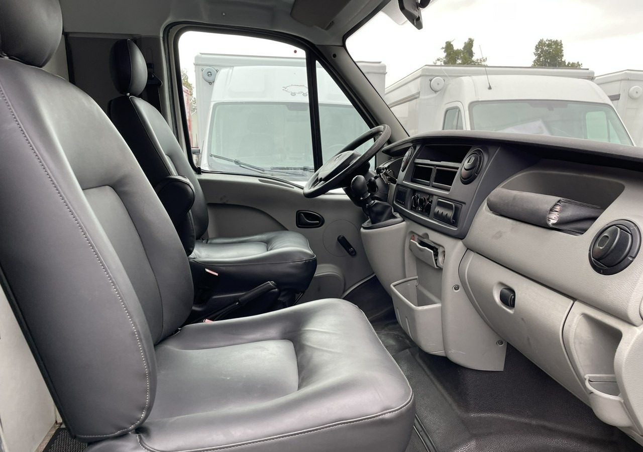 Zelfrijdende verkoopwagen Renault Master Autosklep Wędlin RybGastronomiczny Food Truck Foodtruck Sklep bar 20: afbeelding 13