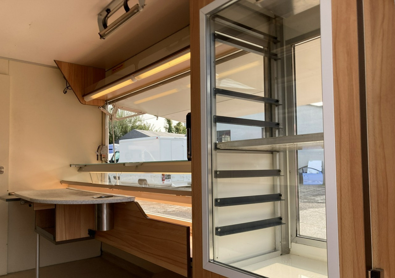 Zelfrijdende verkoopwagen Renault Master Autosklep pieczywa Gastronomiczny Food Truck Foodtruck sklep BORCO20: afbeelding 7