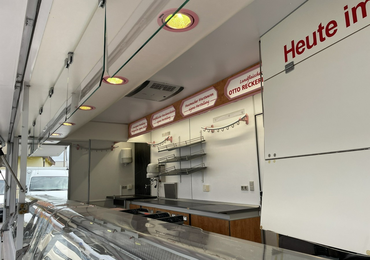 Renault Master Autosklep wędlin Gastronomiczny Food Truck Foodtruck Sklep BORCO 20 - Zelfrijdende verkoopwagen: afbeelding 4 Renault Master Autosklep wędlin Gastronomiczny Food Truck Foodtruck Sklep BORCO 20 - Zelfrijdende verkoopwagen: afbeelding 4
