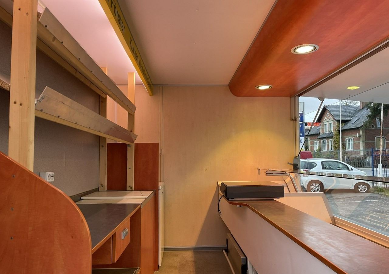 Renault Master Autosklep wędlin Gastronomiczny Food Truck Foodtruck Sklep Borco 200 - Zelfrijdende verkoopwagen: afbeelding 5 Renault Master Autosklep wędlin Gastronomiczny Food Truck Foodtruck Sklep Borco 200 - Zelfrijdende verkoopwagen: afbeelding 5