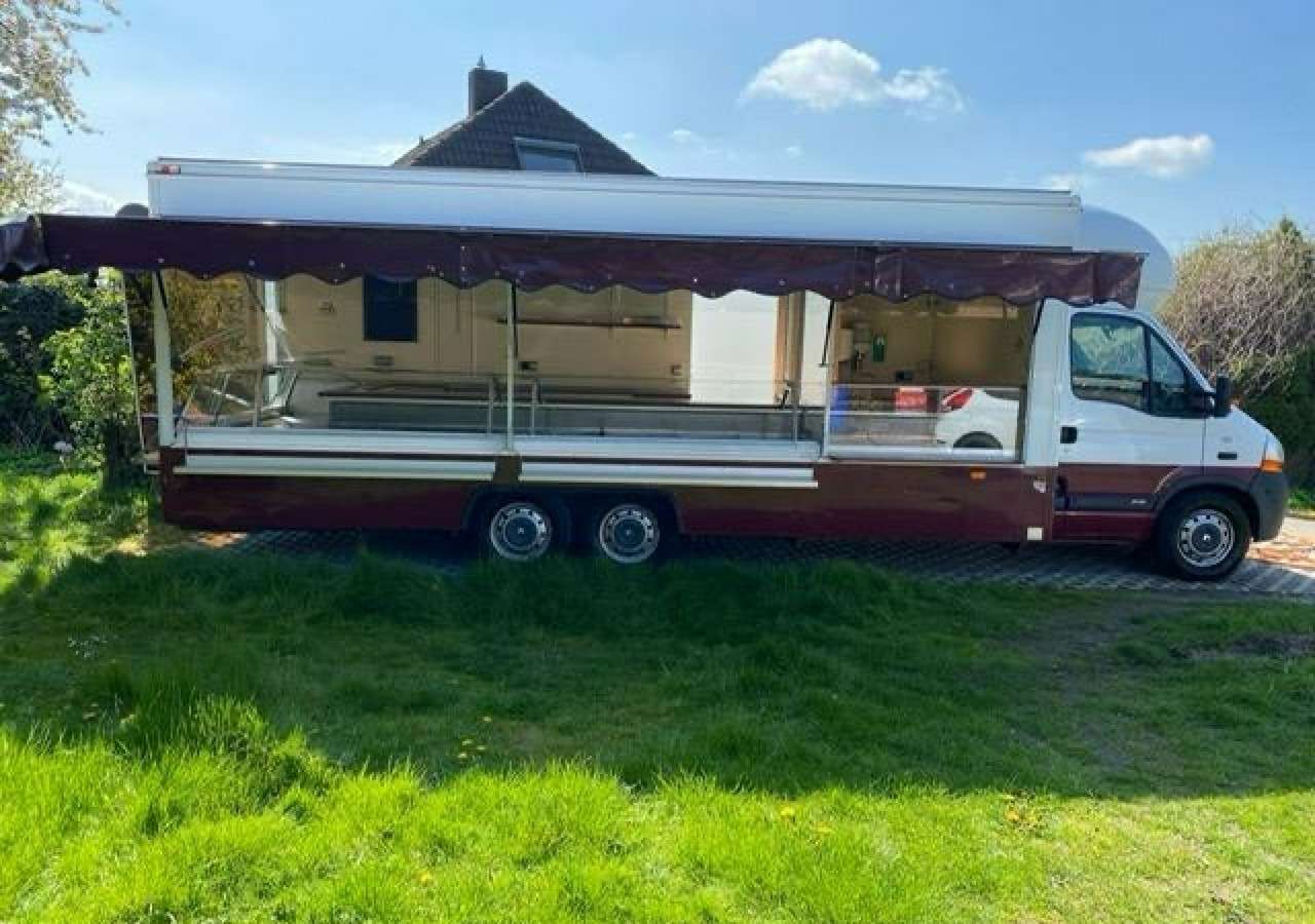 Renault Master Autosklep wędlin Gastronomiczny Food Truck Foodtruck sklep Klima Bor - Zelfrijdende verkoopwagen: afbeelding 1 Renault Master Autosklep wędlin Gastronomiczny Food Truck Foodtruck sklep Klima Bor - Zelfrijdende verkoopwagen: afbeelding 1