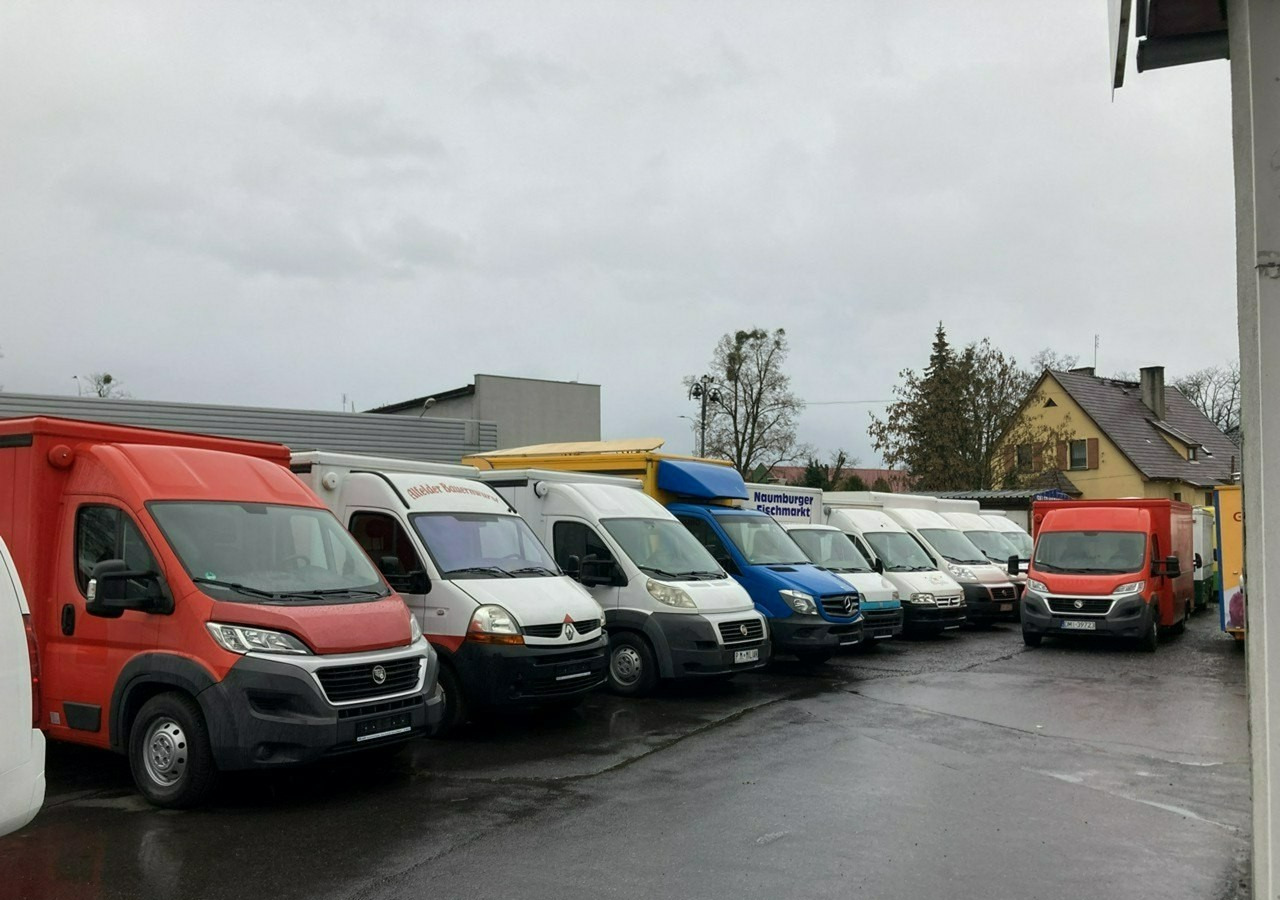 Zelfrijdende verkoopwagen Renault Master Master Autosklep Gastronomiczny Food Truck Foodtruck Sklep bar 2009: afbeelding 9