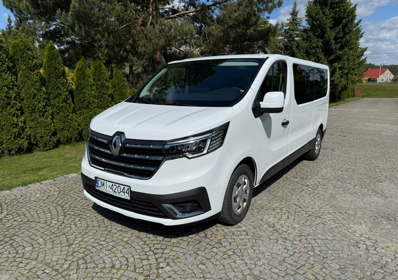Renault Trafic III 2.0dci 110KM L2H1 LONG 9-osobowy 2xKlima Navi Kamera 2022 - Personenwagen: afbeelding 1 Renault Trafic III 2.0dci 110KM L2H1 LONG 9-osobowy 2xKlima Navi Kamera 2022 - Personenwagen: afbeelding 1