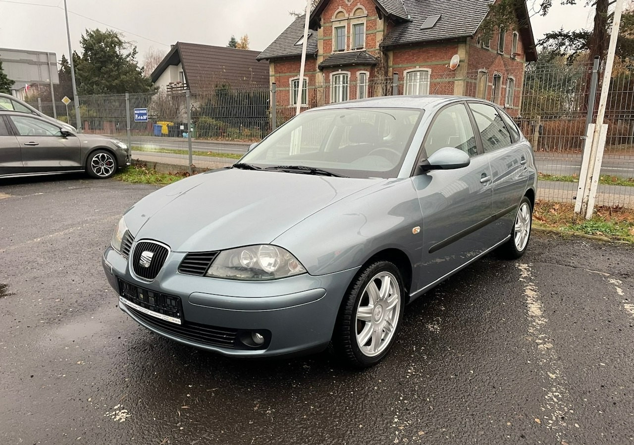 SEAT Ibiza IV 1,4 16V 75KM Sport Edition 1właściciel Klimatronik Alufelgi 2006 - Hatchback: afbeelding 1 SEAT Ibiza IV 1,4 16V 75KM Sport Edition 1właściciel Klimatronik Alufelgi 2006 - Hatchback: afbeelding 1