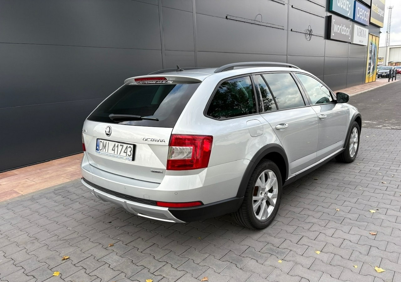 Skoda Octavia III Skoda Octavia 4X4 Scout 2.0 TDI -150KM Model 2017 Bezwypadkowa FV 23 - Personenwagen: afbeelding 4 Skoda Octavia III Skoda Octavia 4X4 Scout 2.0 TDI -150KM Model 2017 Bezwypadkowa FV 23 - Personenwagen: afbeelding 4