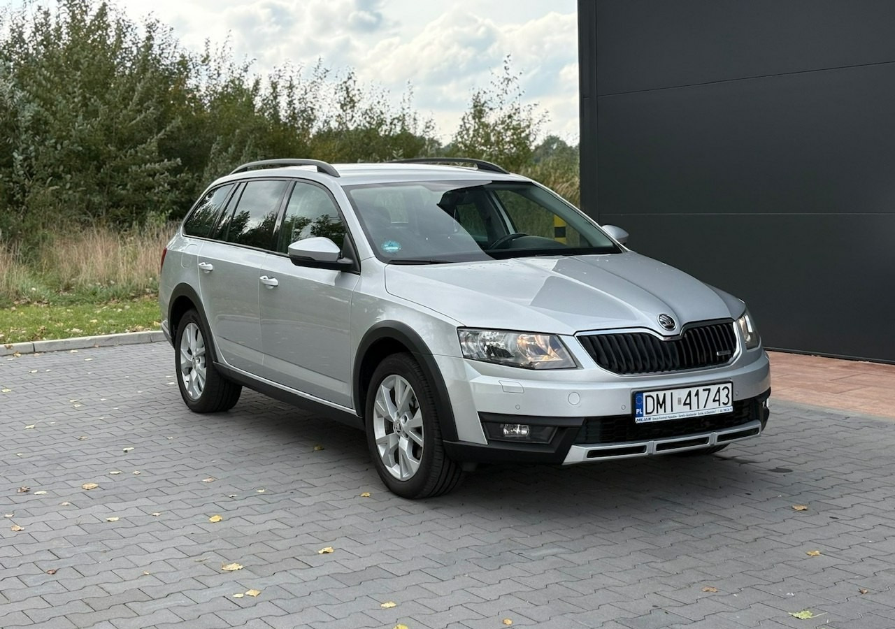 Skoda Octavia III Skoda Octavia 4X4 Scout 2.0 TDI -150KM Model 2017 Bezwypadkowa FV 23 - Personenwagen: afbeelding 1 Skoda Octavia III Skoda Octavia 4X4 Scout 2.0 TDI -150KM Model 2017 Bezwypadkowa FV 23 - Personenwagen: afbeelding 1