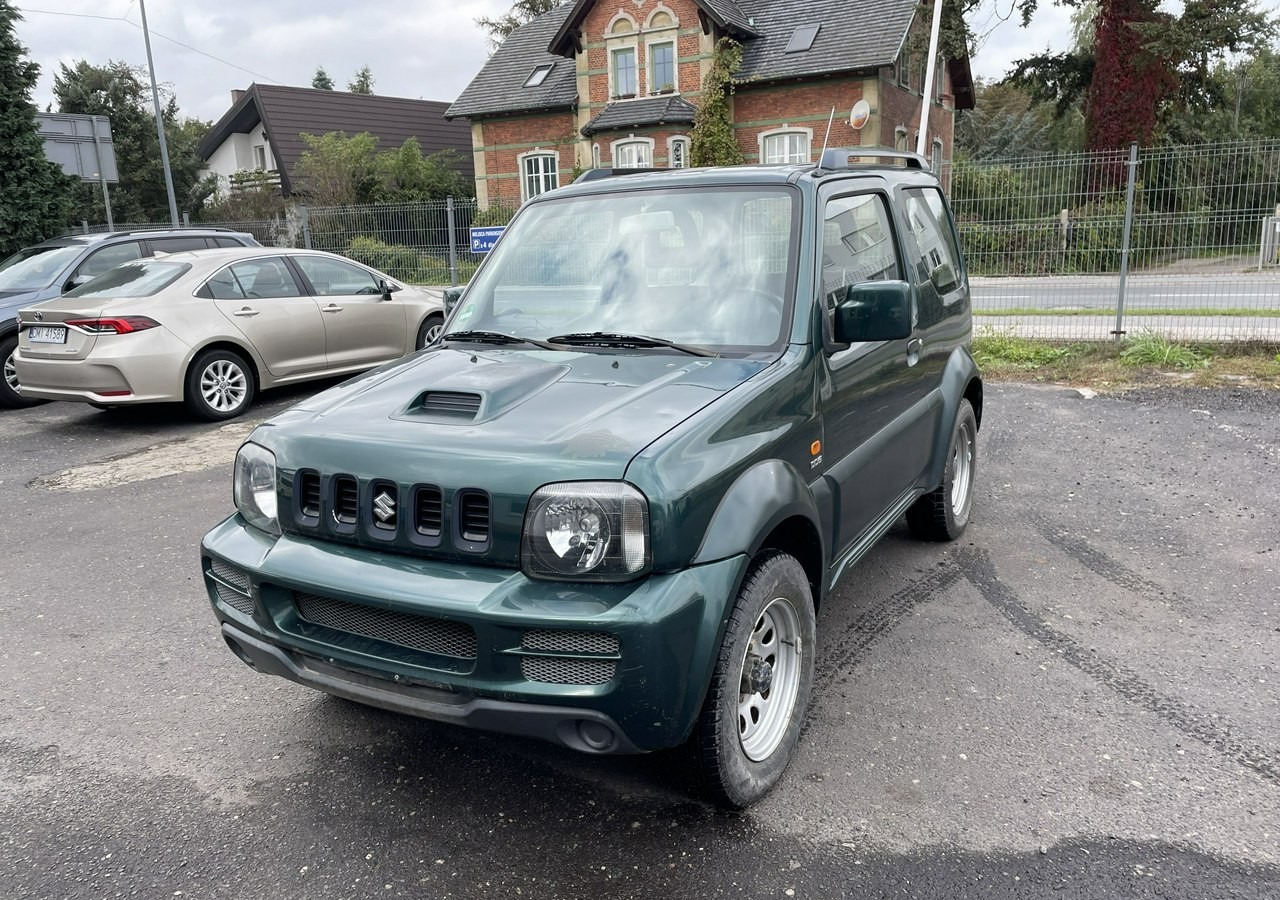 Suzuki Jimny Suzuki Jimny 1.5 Diesel 4X4 - SUV: afbeelding 2 Suzuki Jimny Suzuki Jimny 1.5 Diesel 4X4 - SUV: afbeelding 2