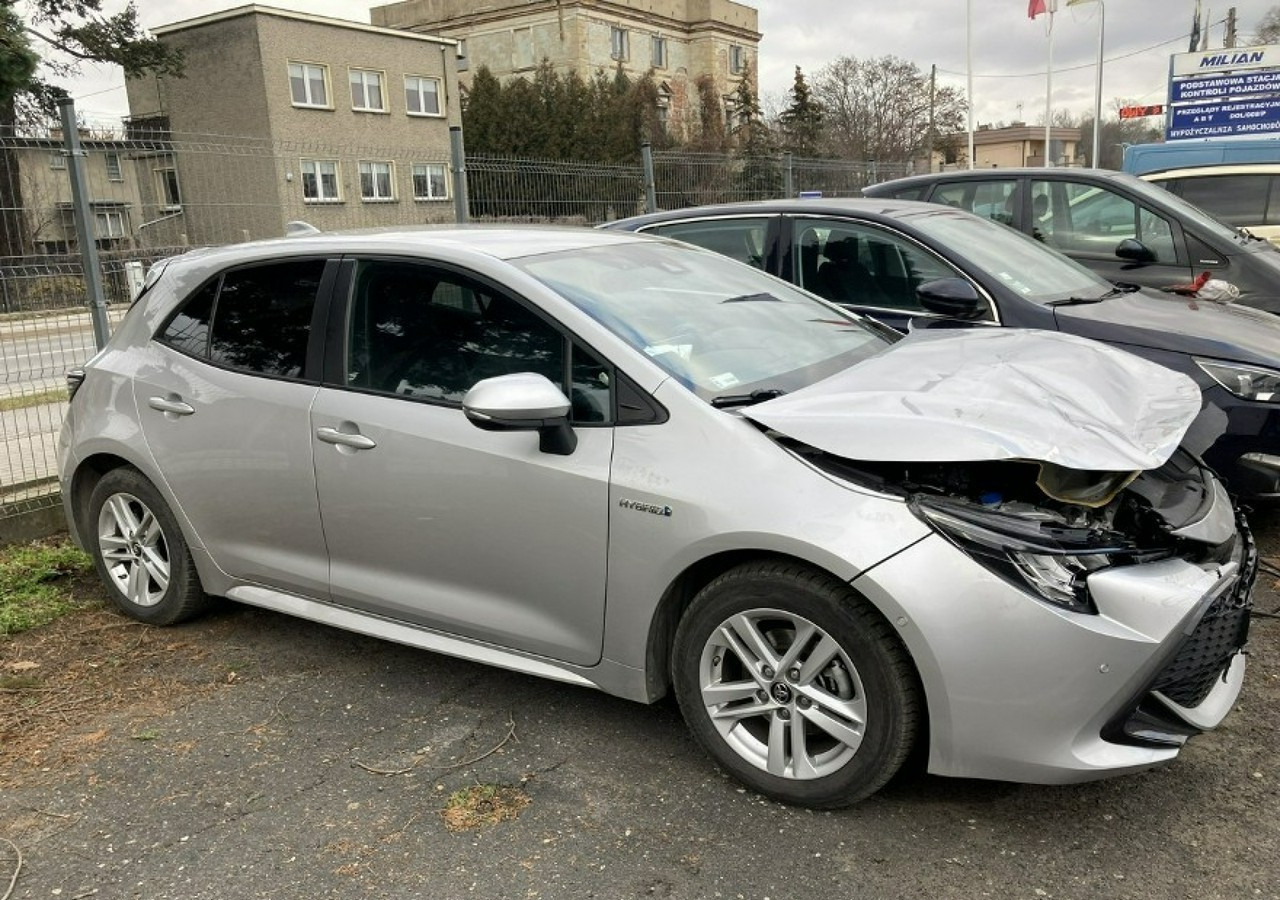 Toyota Corolla XII Corolla 1.8 Hybrid 102KM Comfort Salon PL 2020 - Hatchback: afbeelding 3 Toyota Corolla XII Corolla 1.8 Hybrid 102KM Comfort Salon PL 2020 - Hatchback: afbeelding 3