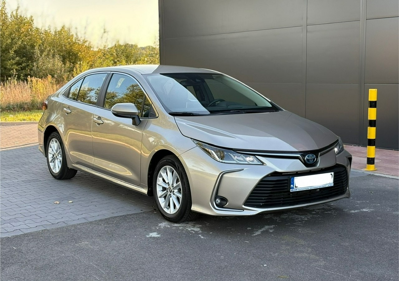 Toyota Corolla XII Corolla 1.8 Hybrid 140KM Comfort 2022 - Sedan: afbeelding 1 Toyota Corolla XII Corolla 1.8 Hybrid 140KM Comfort 2022 - Sedan: afbeelding 1