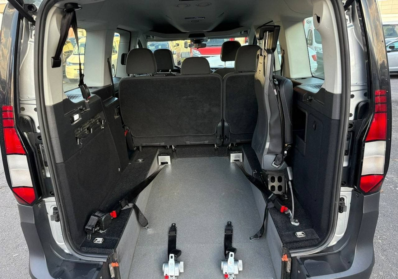 Volkswagen Caddy III Caddy 2.0TDI dla Niepełnosprawnych inwalida rampa Model 2022 PFRON - Stationwagen: afbeelding 4 Volkswagen Caddy III Caddy 2.0TDI dla Niepełnosprawnych inwalida rampa Model 2022 PFRON - Stationwagen: afbeelding 4