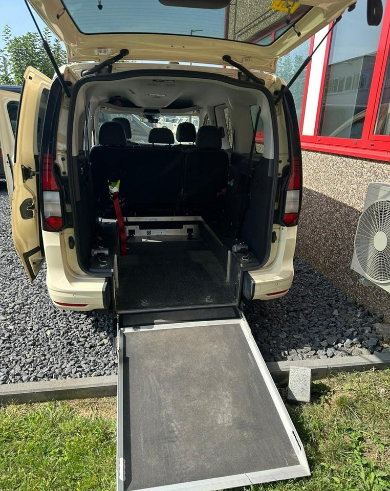 Volkswagen Caddy III Caddy 2.0TDI dla Niepełnosprawnych inwalida rampa Model 2023 PFRON - Stationwagen: afbeelding 1 Volkswagen Caddy III Caddy 2.0TDI dla Niepełnosprawnych inwalida rampa Model 2023 PFRON - Stationwagen: afbeelding 1