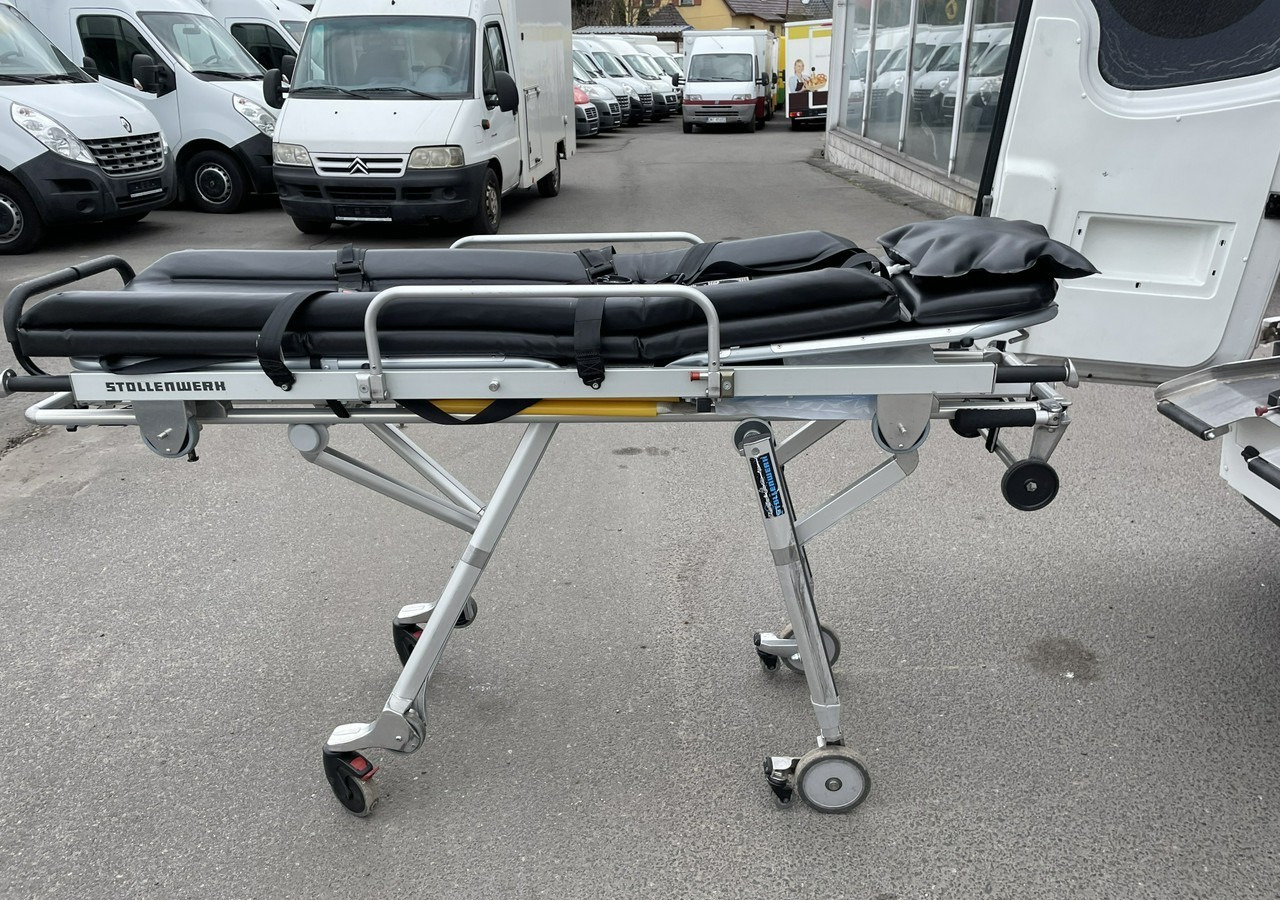 Ambulance Volkswagen Crafter Crafter 2.0-163KM Karetka Ambulans Wyposażony Model 2016: afbeelding 13