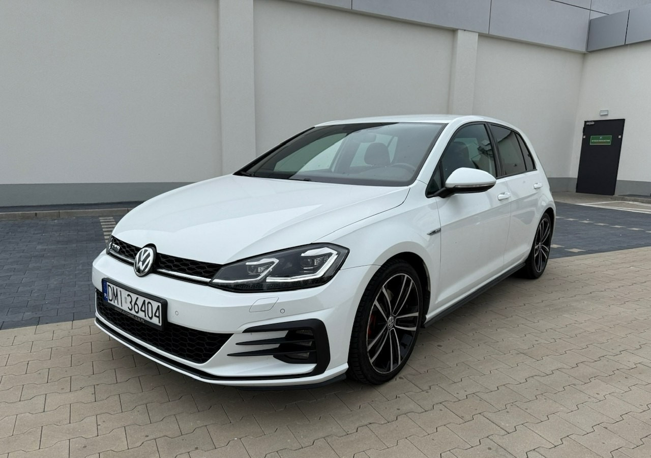 Volkswagen Golf VII GTD 2.0TDI 184KM FullLed Navi Klimatronik ACC Asystenci - Sedan: afbeelding 1 Volkswagen Golf VII GTD 2.0TDI 184KM FullLed Navi Klimatronik ACC Asystenci - Sedan: afbeelding 1