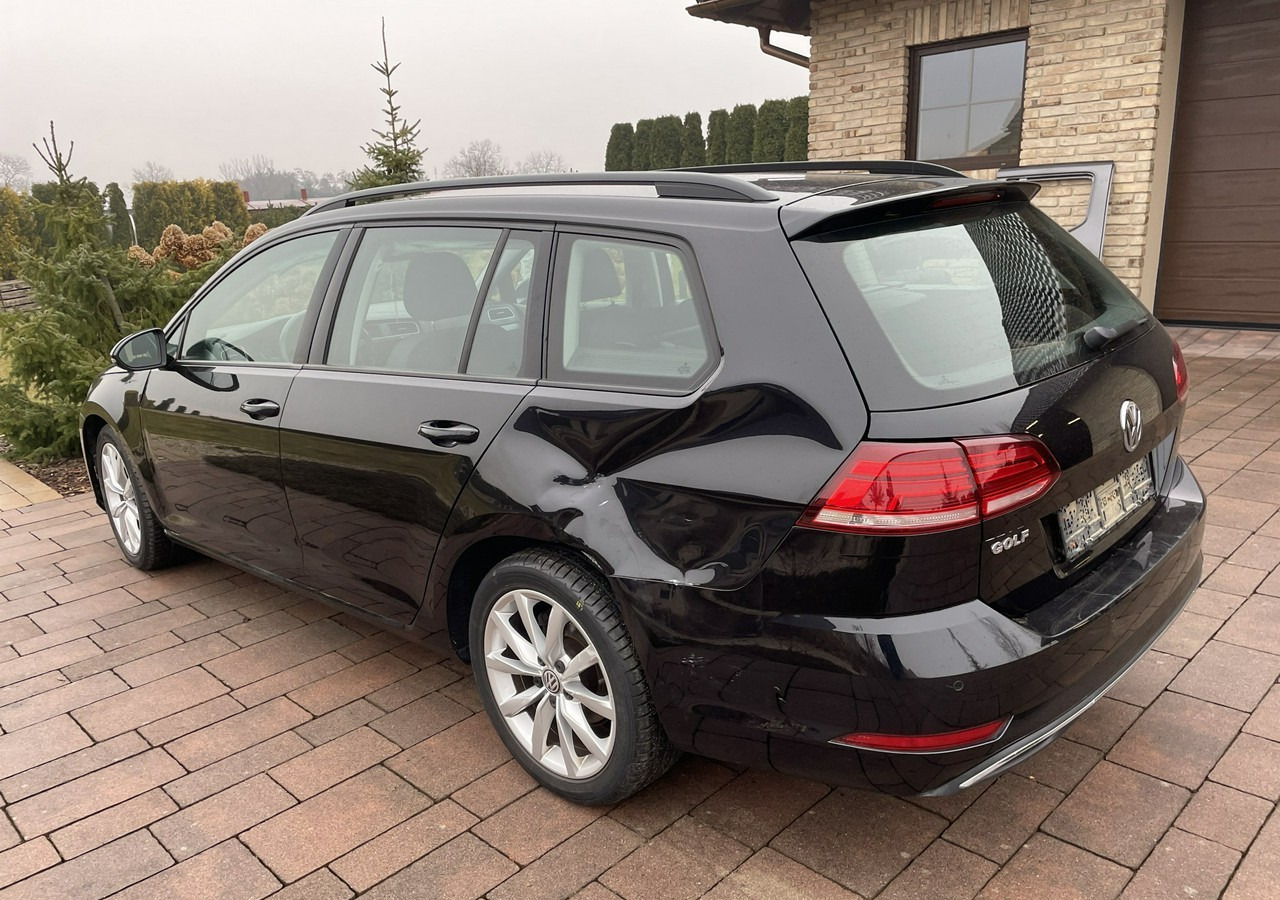 Volkswagen Golf VIII Volkswagen Golf VII 1.0 -115KM TSI 39482km Comfortline Model 2021 - Personenwagen: afbeelding 5 Volkswagen Golf VIII Volkswagen Golf VII 1.0 -115KM TSI 39482km Comfortline Model 2021 - Personenwagen: afbeelding 5