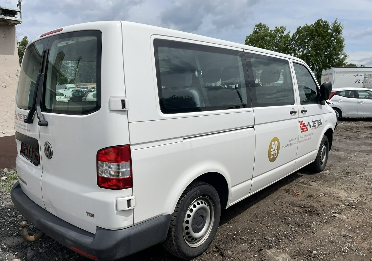Volkswagen Transporter T5 Volkswagen Transporter Long 2.0-140KM 9-osobowy Model 2015 - Personenwagen: afbeelding 2 Volkswagen Transporter T5 Volkswagen Transporter Long 2.0-140KM 9-osobowy Model 2015 - Personenwagen: afbeelding 2