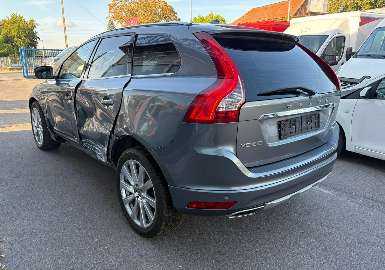 Volvo XC60 I Volvo XC 60 2,4 D4 AWD 190KM Summum Navi Panorama Skóry Kamera 2017 - SUV: afbeelding 5 Volvo XC60 I Volvo XC 60 2,4 D4 AWD 190KM Summum Navi Panorama Skóry Kamera 2017 - SUV: afbeelding 5