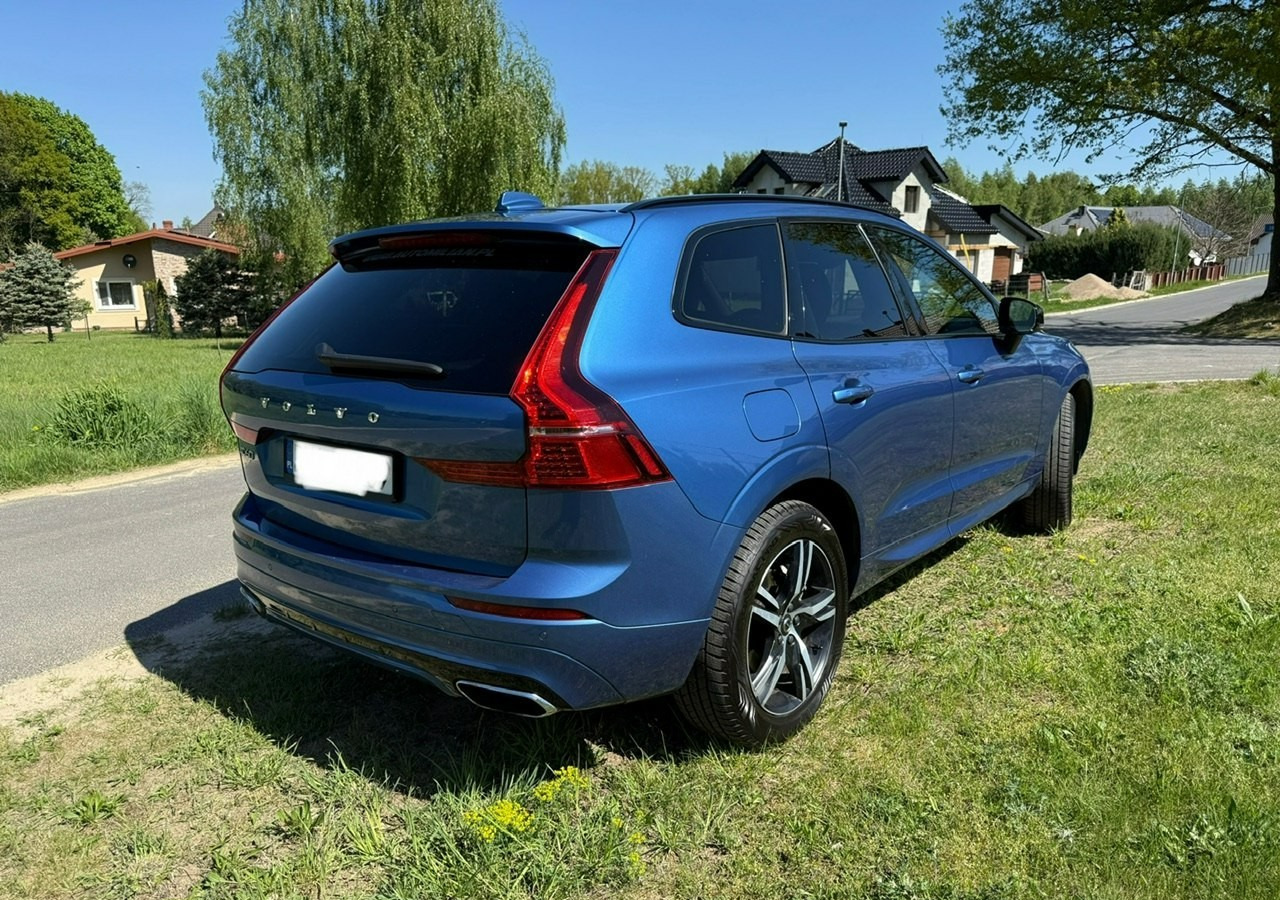 Volvo XC60 II XC60 R-design 2.0D5 235KM Automat Navi Kamery360 Panorama HAK Harman - SUV: afbeelding 3 Volvo XC60 II XC60 R-design 2.0D5 235KM Automat Navi Kamery360 Panorama HAK Harman - SUV: afbeelding 3