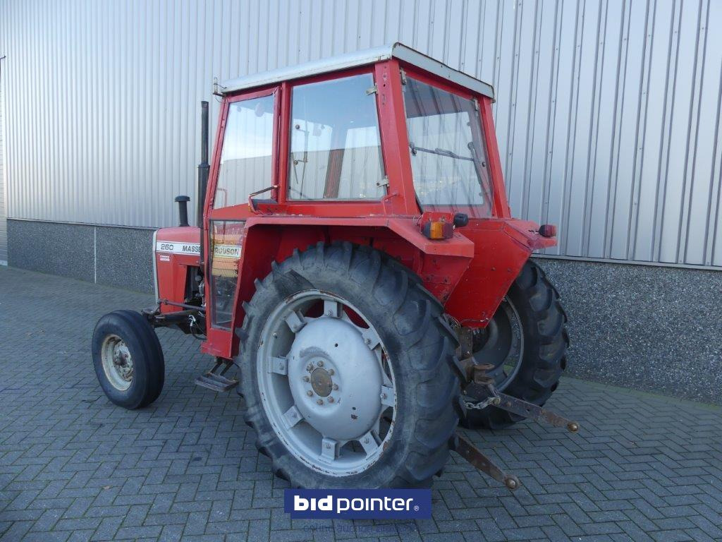 Massey Ferguson 260 with 4226 Hours and powersteering - Tractor: afbeelding 4 Massey Ferguson 260 with 4226 Hours and powersteering - Tractor: afbeelding 4