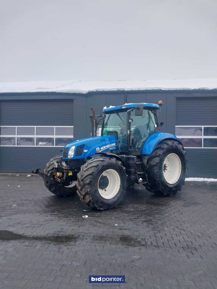 New Holland 6070 - Tractor: afbeelding 1 New Holland 6070 - Tractor: afbeelding 1