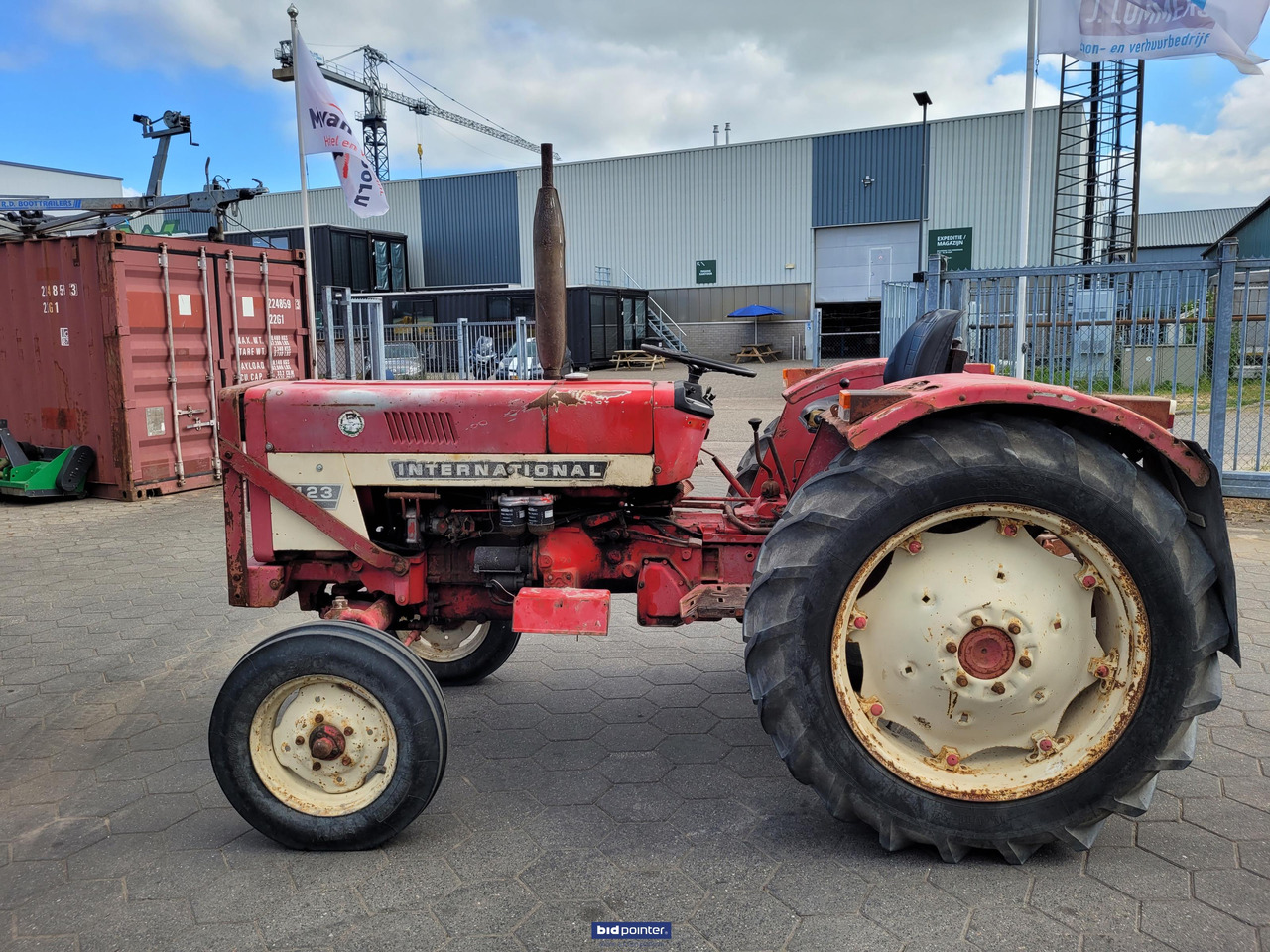 International 423 - Tractor: afbeelding 5 International 423 - Tractor: afbeelding 5