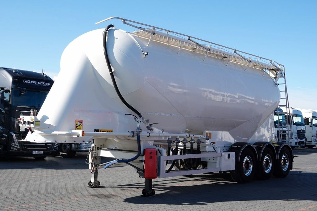 Legras CEMENTONACZEPA / 3 KOMORY / 38 000 L / SILOS Legras CEMENTONACZEPA / 3 KOMORY / 38 000 L / SILOS - Bulkoplegger: afbeelding 1 Legras CEMENTONACZEPA / 3 KOMORY / 38 000 L / SILOS Legras CEMENTONACZEPA / 3 KOMORY / 38 000 L / SILOS - Bulkoplegger: afbeelding 1