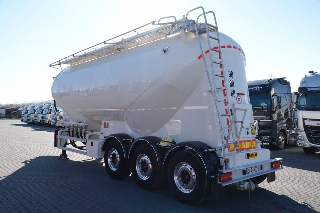 Legras CEMENTONACZEPA / 3 KOMORY / 38 000 L / SILOS Legras CEMENTONACZEPA / 3 KOMORY / 38 000 L / SILOS - Bulkoplegger: afbeelding 4 Legras CEMENTONACZEPA / 3 KOMORY / 38 000 L / SILOS Legras CEMENTONACZEPA / 3 KOMORY / 38 000 L / SILOS - Bulkoplegger: afbeelding 4