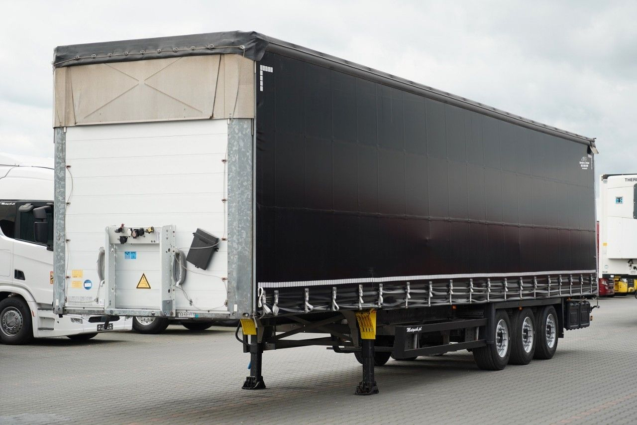 Schmitz Cargobull FIRANKA VARIOS / PODNOSZONY DACH / STANDARD - Schuifzeiloplegger: afbeelding 1 Schmitz Cargobull FIRANKA VARIOS / PODNOSZONY DACH / STANDARD - Schuifzeiloplegger: afbeelding 1