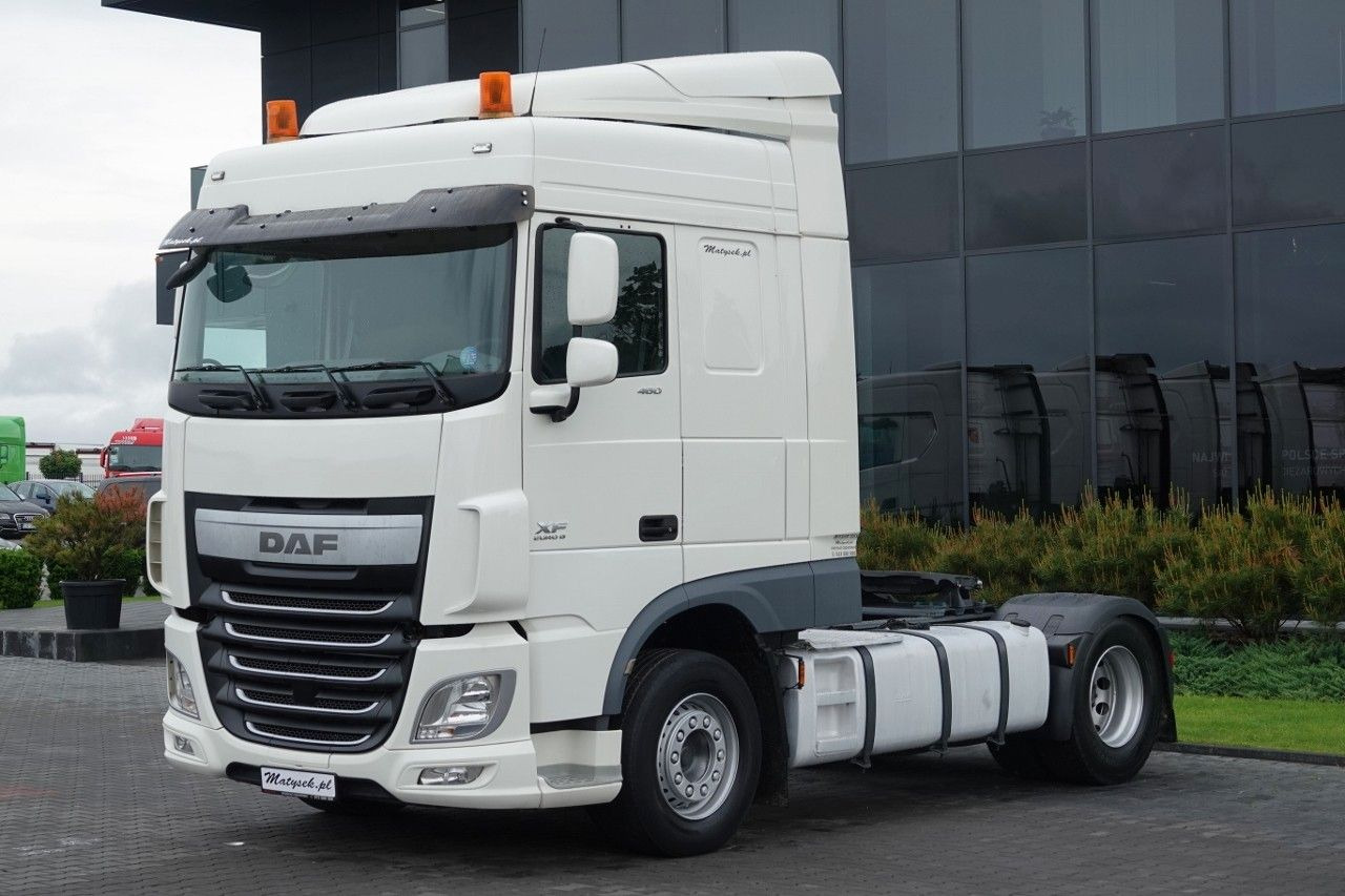DAF XF 460 / SPACE CAB / OPONY 100% / SPROWADZONY / - Trekker: afbeelding 1 DAF XF 460 / SPACE CAB / OPONY 100% / SPROWADZONY / - Trekker: afbeelding 1