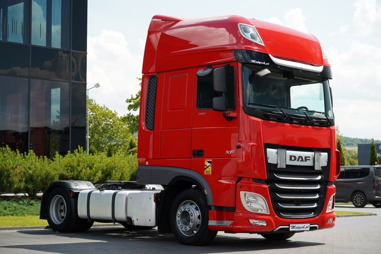 DAF XF 480 / LOW DECK / MEGA / 2021 / SSC / PO ZŁOTY - Trekker: afbeelding 1 DAF XF 480 / LOW DECK / MEGA / 2021 / SSC / PO ZŁOTY - Trekker: afbeelding 1