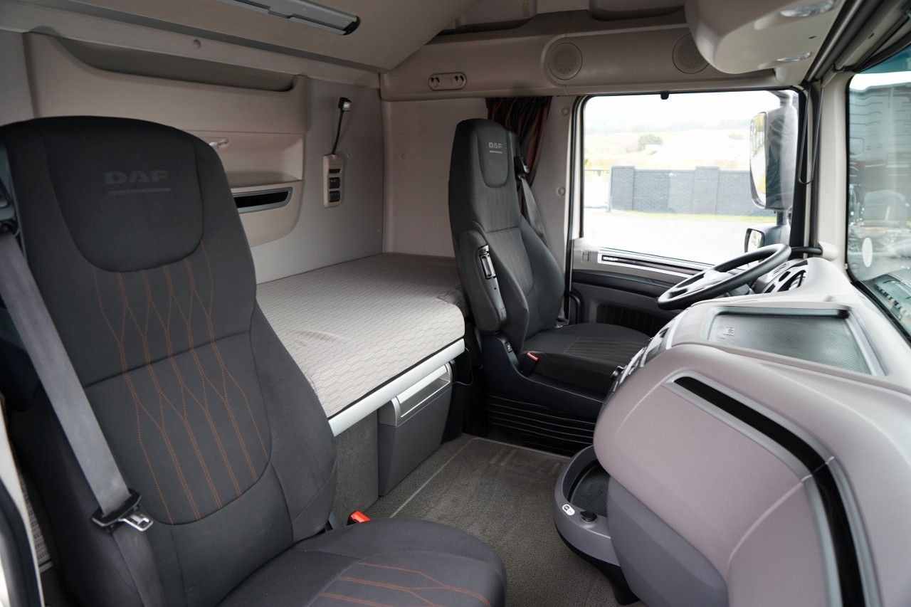 Leasing DAF XF 480 / SUPER SPACE CAB / OPONY 100% / 2021 ROK DAF XF 480 / SUPER SPACE CAB / OPONY 100% / 2021 ROK: afbeelding 34 Leasing DAF XF 480 / SUPER SPACE CAB / OPONY 100% / 2021 ROK DAF XF 480 / SUPER SPACE CAB / OPONY 100% / 2021 ROK: afbeelding 34