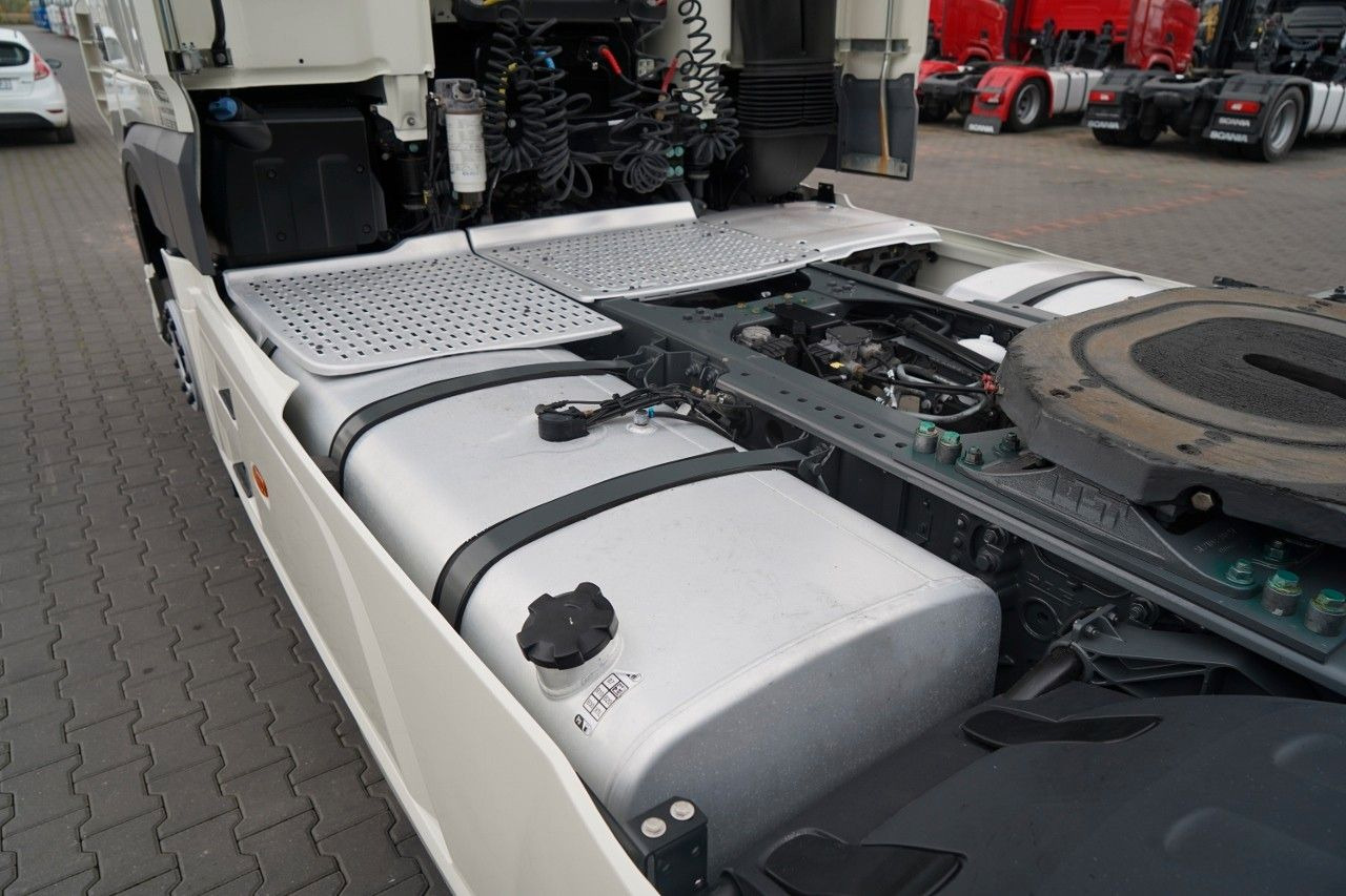 Leasing DAF XF 480 / SUPER SPACE CAB / OPONY 100% / 2021 ROK DAF XF 480 / SUPER SPACE CAB / OPONY 100% / 2021 ROK: afbeelding 13 Leasing DAF XF 480 / SUPER SPACE CAB / OPONY 100% / 2021 ROK DAF XF 480 / SUPER SPACE CAB / OPONY 100% / 2021 ROK: afbeelding 13