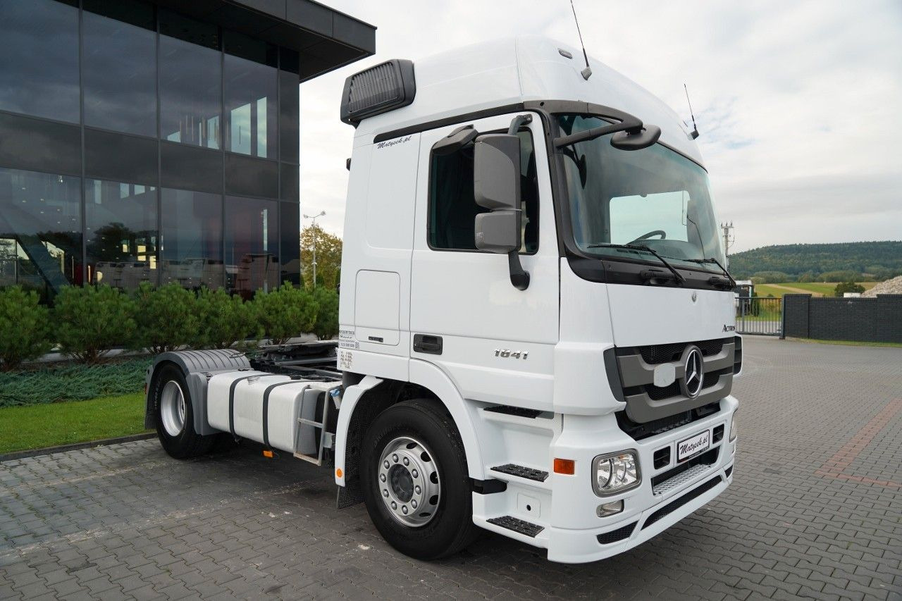 Mercedes-Benz ACTROS 1841 / HYDRAULIKA / SPROWADZONY / PO KONT - Trekker: afbeelding 4 Mercedes-Benz ACTROS 1841 / HYDRAULIKA / SPROWADZONY / PO KONT - Trekker: afbeelding 4
