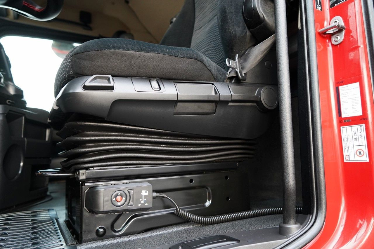 Trekker Mercedes-Benz ACTROS 1845 / BIG SPACE / 2020: afbeelding 23 Trekker Mercedes-Benz ACTROS 1845 / BIG SPACE / 2020: afbeelding 23