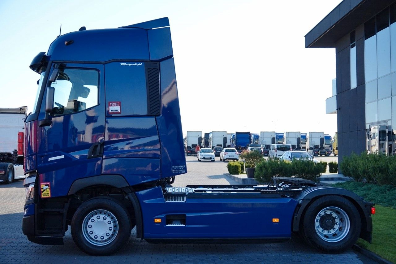 Renault T 520 / 13 L / RETARDER / I-PARK COOL / SKÓRY / Renault T 520 / 13 L / RETARDER / I-PARK COOL / SKÓRY / - Trekker: afbeelding 3 Renault T 520 / 13 L / RETARDER / I-PARK COOL / SKÓRY / Renault T 520 / 13 L / RETARDER / I-PARK COOL / SKÓRY / - Trekker: afbeelding 3