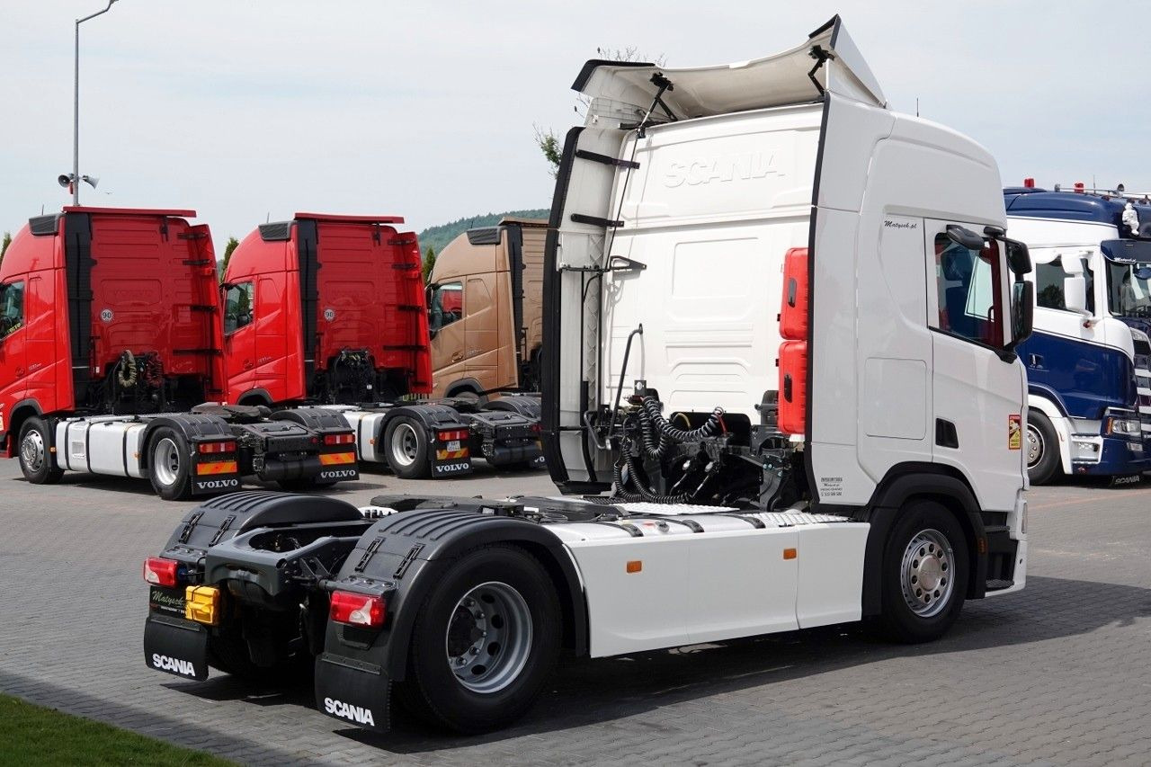 Scania R 450 / RETARDER / FULL AIRMATIC / OPONY 100% / - Trekker: afbeelding 5 Scania R 450 / RETARDER / FULL AIRMATIC / OPONY 100% / - Trekker: afbeelding 5