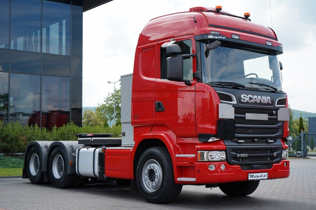 Scania R 580 / V8 / 6x4 / DMC: 150.000 KG / RETARDER / - Trekker: afbeelding 2 Scania R 580 / V8 / 6x4 / DMC: 150.000 KG / RETARDER / - Trekker: afbeelding 2