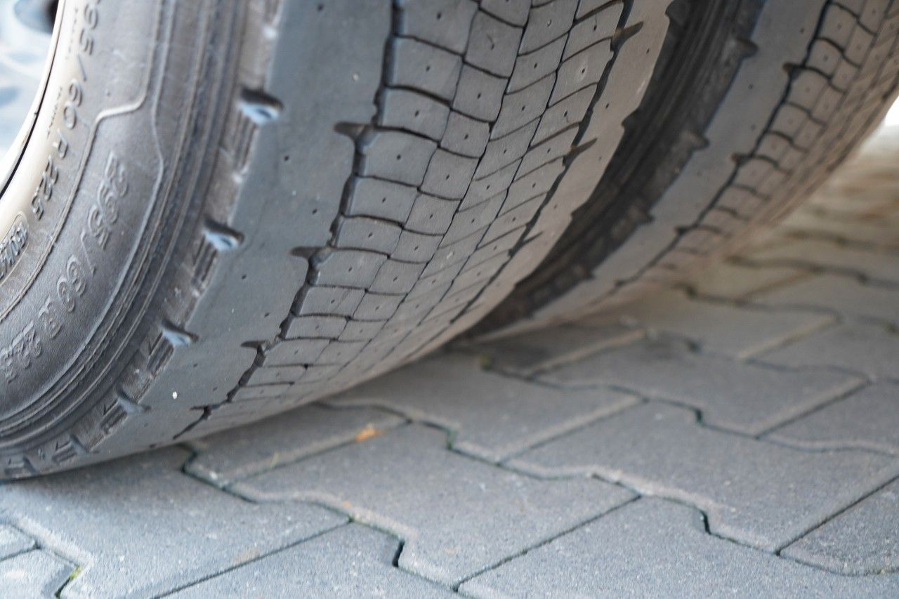 Schuifzeilen vrachtwagen Volvo FH 500 / MEGA / ZESTAW TANDEM PRZEJAZDOWY 120 M3: afbeelding 25 Schuifzeilen vrachtwagen Volvo FH 500 / MEGA / ZESTAW TANDEM PRZEJAZDOWY 120 M3: afbeelding 25