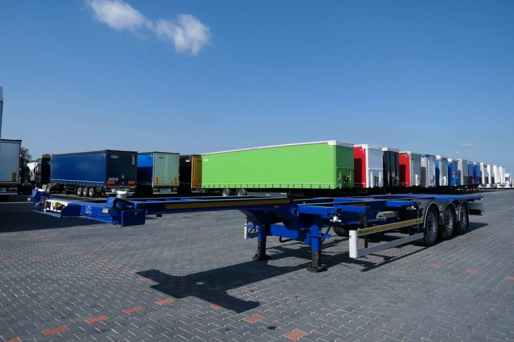 Wielton CHASISS / FOR CONTAINERS / LIFTED AXLE / SAF / - Containertransporter/ Wissellaadbak oplegger: afbeelding 3 Wielton CHASISS / FOR CONTAINERS / LIFTED AXLE / SAF / - Containertransporter/ Wissellaadbak oplegger: afbeelding 3