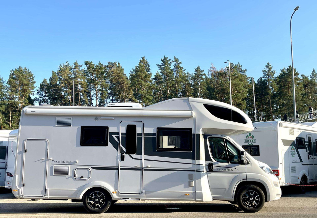 Adria Coral XL 650DK - Alkoof camper: afbeelding 2 Adria Coral XL 650DK - Alkoof camper: afbeelding 2