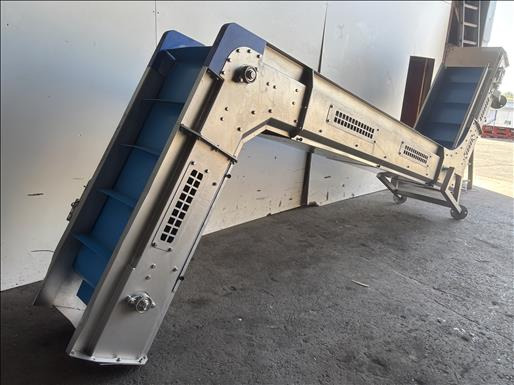 NNP Flighted elevator conveyor - Transportband: afbeelding 4 NNP Flighted elevator conveyor - Transportband: afbeelding 4